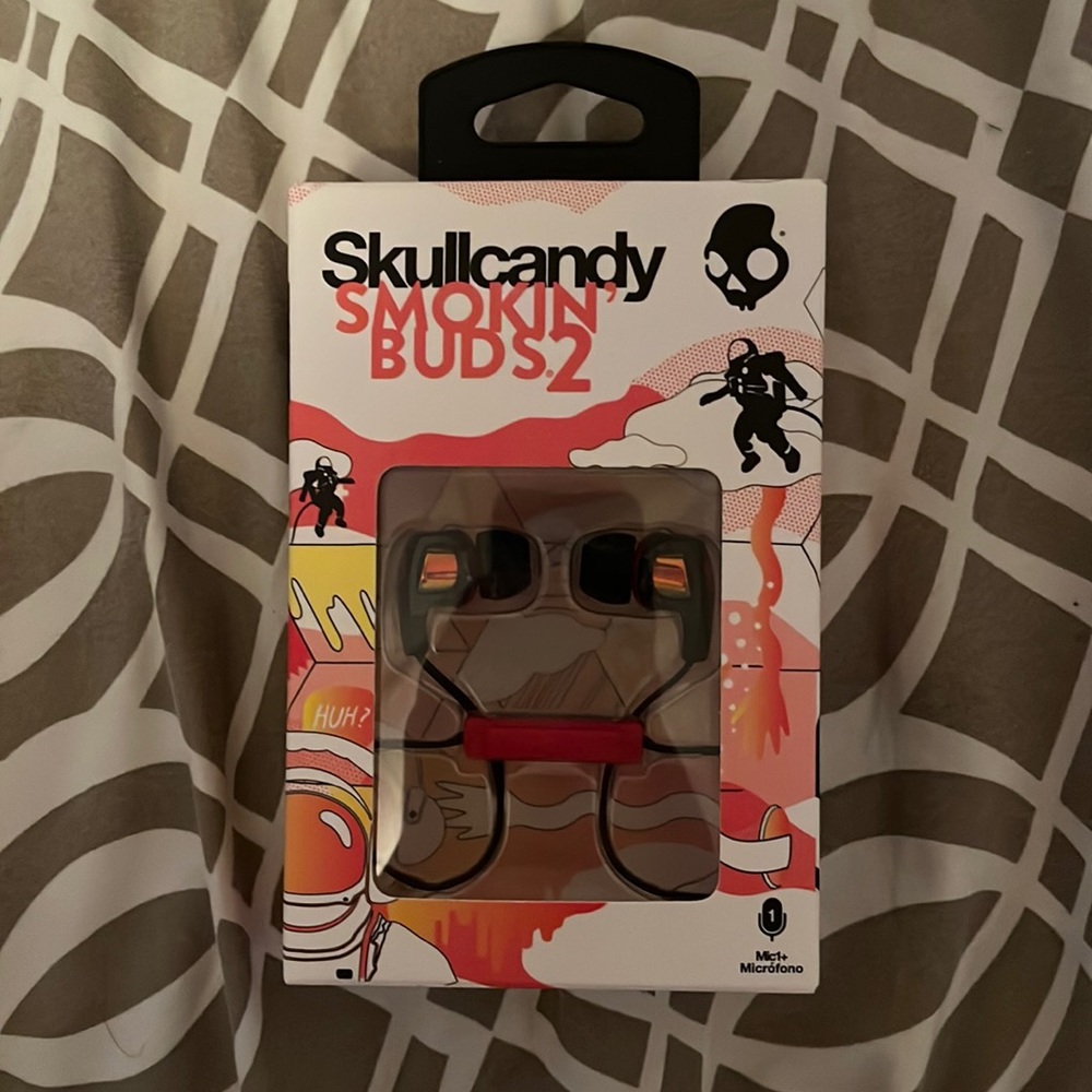 Skullcandy ear buds